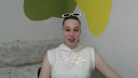 Grace online show from 05-25-26, 02:45