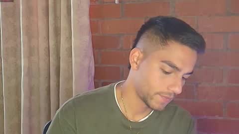 Snapshot of lucky_blessed chatting on 02-04-25, 01:06 lucky_blessed online show from 02-04-25, 01:06