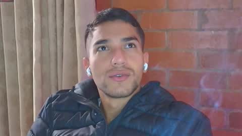 Snapshot of lucky_blessed chatting on 02-05-25, 12:27 lucky_blessed online show from 02-05-25, 12:27
