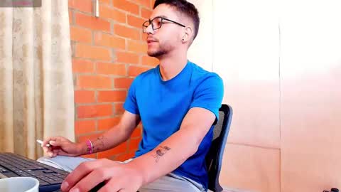Snapshot of lucky_blessed chatting on 03-12-25, 03:18 lucky_blessed online show from 03-12-25, 03:18