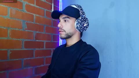 Snapshot of lucky_blessed chatting on 09-15-25, 09:31 lucky_blessed online show from 09-15-25, 09:31