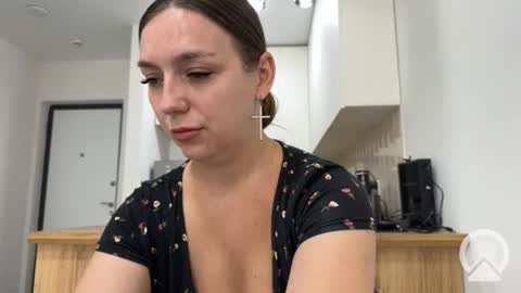 lucky_foryou_baby online show from 09-10-25, 08:47