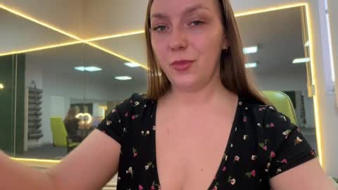 Snapshot of lucky_foryou_baby chatting on 04-11-26, 10:19 lucky_foryou_baby online show from 04-11-26, 10:19