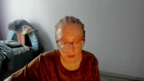 Snapshot of lucky_licky20 chatting on 12-06-24, 04:47 lucky_licky20 online show from 12-06-24, 04:47