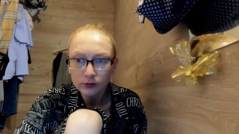 Snapshot of lucky_licky20 chatting on 12-29-24, 04:16 lucky_licky20 online show from 12-29-24, 04:16