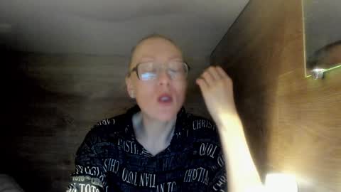 Snapshot of lucky_licky20 chatting on 01-11-25, 04:06 lucky_licky20 online show from 01-11-25, 04:06