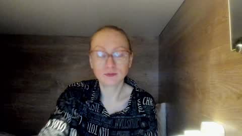 Snapshot of lucky_licky20 chatting on 01-18-25, 02:58 lucky_licky20 online show from 01-18-25, 02:58