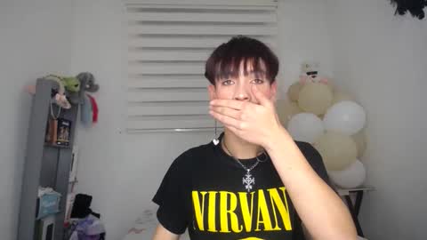 Snapshot of lucky_strickee chatting on 10-20-25, 04:13 lucky_strickee online show from 10-20-25, 04:13