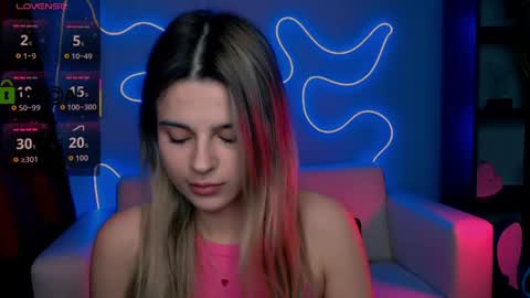 Mila Sweetheart online show from 05-06-26, 07:52