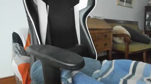 Lucky online show from 02-08-26, 04:43