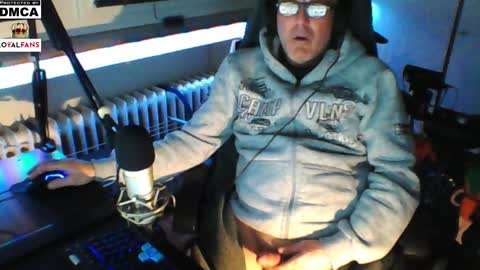        call me  Stefan online show from 12-25-24, 09:24