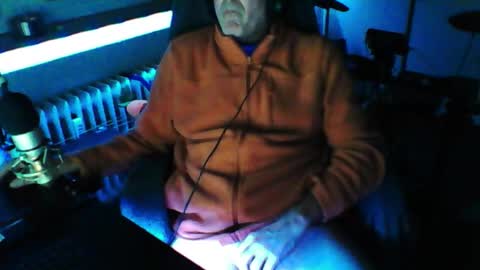        call me  Stefan online show from 03-06-26, 07:21