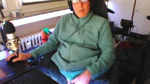        call me  Stefan online show from 05-15-26, 07:15