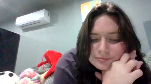 Snapshot of luckygirl96 chatting on 10-10-25, 12:42 luckygirl96 online show from 10-10-25, 12:42