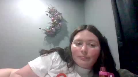 Snapshot of luckygirl96 chatting on 10-15-25, 01:39 luckygirl96 online show from 10-15-25, 01:39