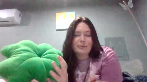 Snapshot of luckygirl96 chatting on 10-23-25, 12:32 luckygirl96 online show from 10-23-25, 12:32