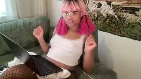 luckylaci777 online show from 11-05-25, 07:03