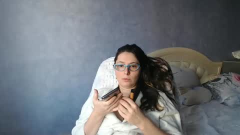 luckylinda23 online show from 01-16-25, 12:20