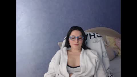 luckylinda23 online show from 01-21-25, 03:43
