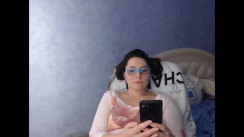 luckylinda23 online show from 02-06-25, 07:29