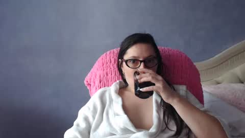 luckylinda23 online show from 05-02-26, 09:36