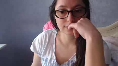 luckylinda23 online show from 05-04-26, 01:18