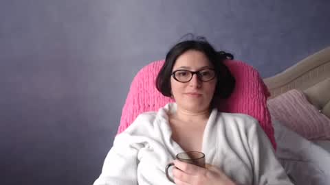 luckylinda23 online show from 05-09-26, 09:36