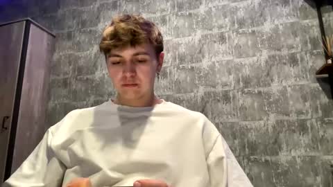 Snapshot of luckymenchik chatting on 11-14-25, 10:40 Ricky online show from 11-14-25, 10:40