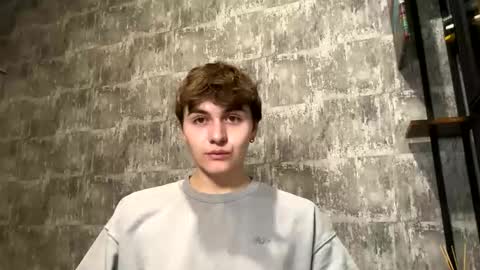 Snapshot of luckymenchik chatting on 01-10-26, 09:44 Ricky online show from 01-10-26, 09:44