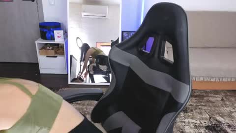 Monika online show from 05-13-26, 07:28