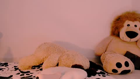 luckysapphire777 online show from 02-06-25, 11:10