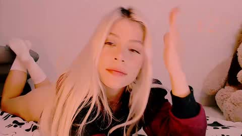 luckysapphire777 online show from 02-08-25, 01:33