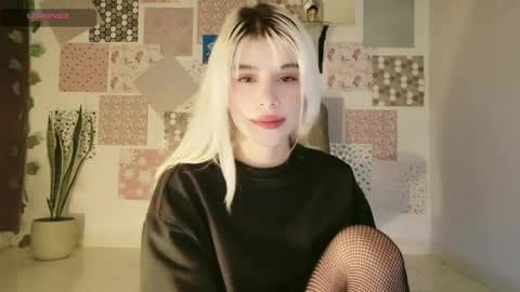 luckysapphire777 online show from 04-24-26, 01:57