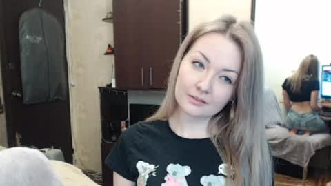 Snapshot of luckyshotgirl chatting on 03-11-25, 03:56 LuckyShot online show from 03-11-25, 03:56