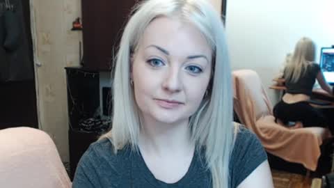 LuckyShot online show from 02-25-26, 03:54