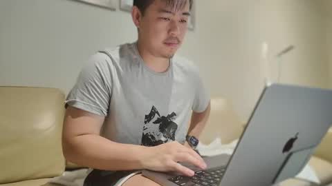 Snapshot of luckystrike989 chatting on 02-18-25, 06:37 Tyson online show from 02-18-25, 06:37