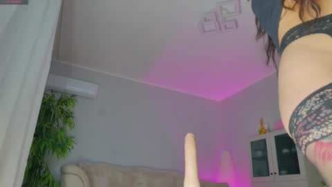 Alice online show from 04-06-26, 07:04