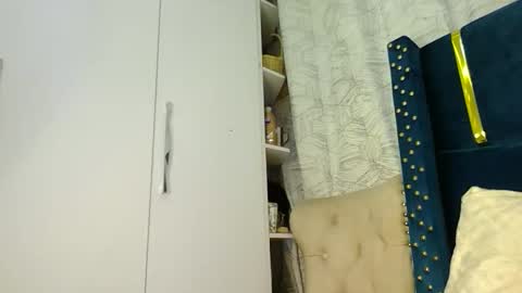 brielle online show from 12-20-25, 12:07