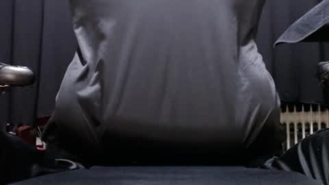 Snapshot of lucretiasissygothic chatting on 11-18-25, 05:56 lucretiasissygothic online show from 11-18-25, 05:56