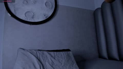 Snapshot of lucy__23 chatting on 03-08-26, 02:04 online show from 03-08-26, 02:04