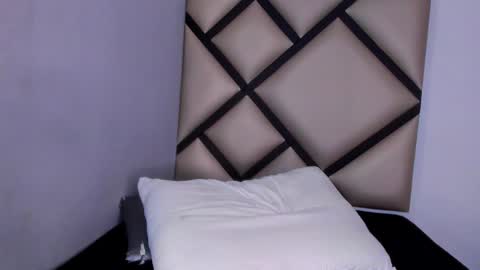 Snapshot of lucy__23 chatting on 03-27-26, 08:26 online show from 03-27-26, 08:26