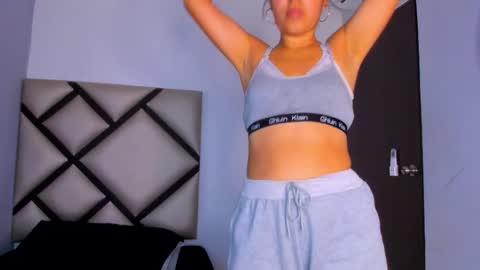 Snapshot of lucy__23 chatting on 03-28-26, 02:55 online show from 03-28-26, 02:55