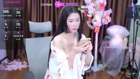 Lucy online show from 01-30-25, 04:27
