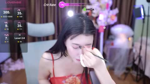 Lucy online show from 02-06-25, 01:49