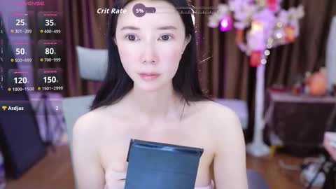 Snapshot of lucy__bb chatting on 09-27-25, 12:26 Lucy online show from 09-27-25, 12:26