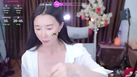 Snapshot of lucy__bb chatting on 11-04-25, 09:08 Lucy online show from 11-04-25, 09:08