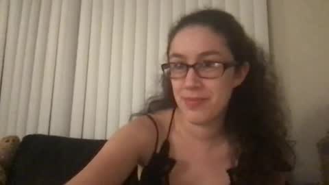 Snapshot of lucy_allison chatting on 02-14-26, 06:10 Lucy online show from 02-14-26, 06:10