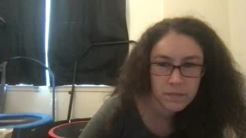 Snapshot of lucy_allison chatting on 04-21-26, 09:06 Lucy online show from 04-21-26, 09:06