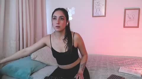 Lucia online show from 11-13-25, 07:02