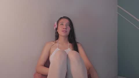 Lucy Herrera online show from 01-15-26, 04:22